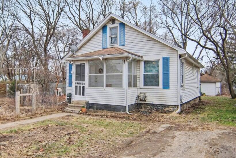 326 22nd Street Jackson, MI 49203 - Photo 2 of 22 326 22nd St, Jackson, MI 49203