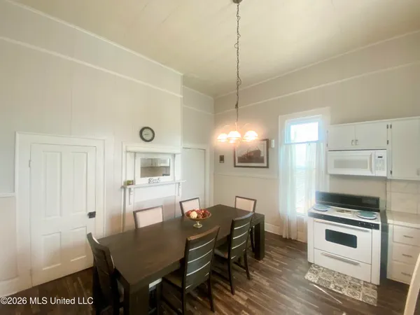 $158,000 | 106 Ainsworth Street, Hazlehurst, MS 39083