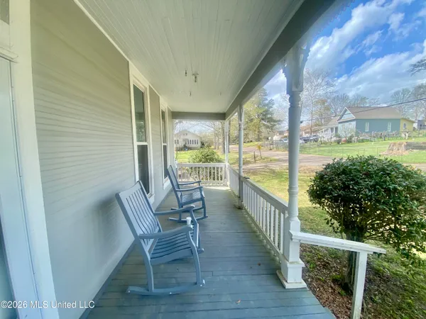 $158,000 | 106 Ainsworth Street, Hazlehurst, MS 39083