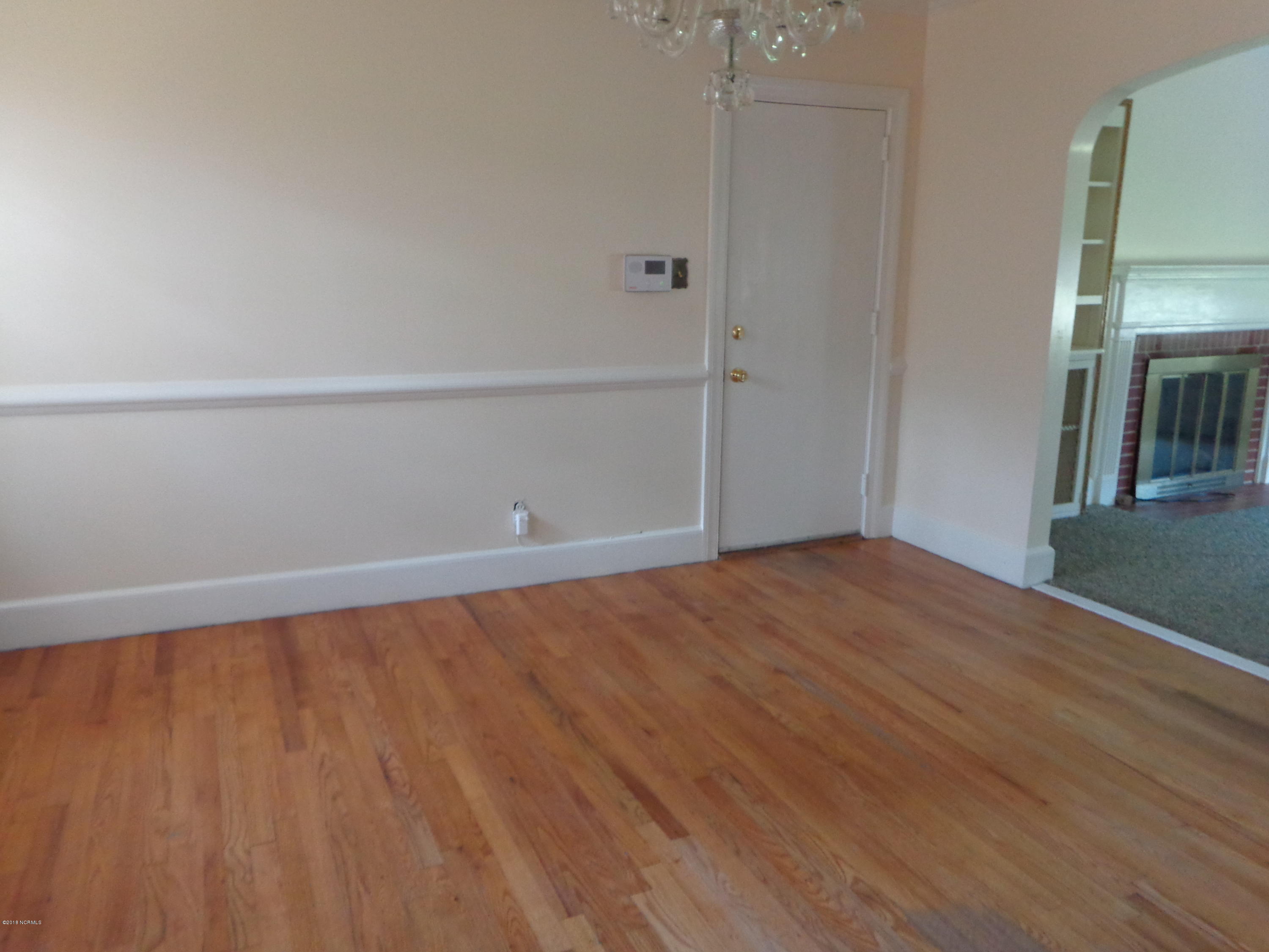 1209 Ruffin Terrace Kinston, NC 28504 - Photo 7 of 29 DSC05518