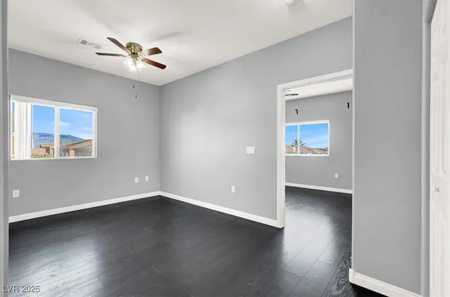 $1,805 | 9303 Gilcrease Avenue, Unit 1051, Las Vegas, NV 89149