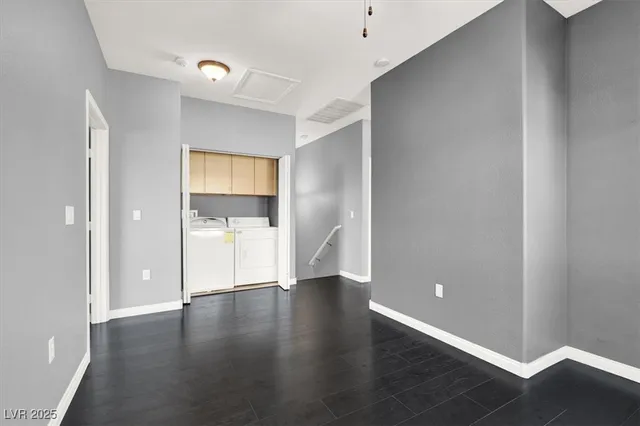 $1,805 | 9303 Gilcrease Avenue, Unit 1051, Las Vegas, NV 89149