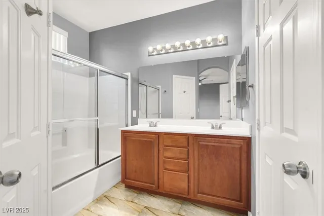 $1,805 | 9303 Gilcrease Avenue, Unit 1051, Las Vegas, NV 89149