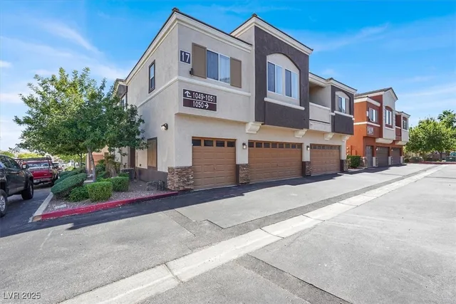 $1,805 | 9303 Gilcrease Avenue, Unit 1051, Las Vegas, NV 89149