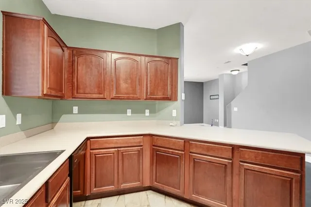 $1,805 | 9303 Gilcrease Avenue, Unit 1051, Las Vegas, NV 89149