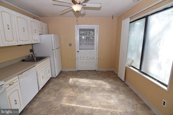 178 Sandyhook Road Ocean Pines, MD 21811 - Photo 8 of 33