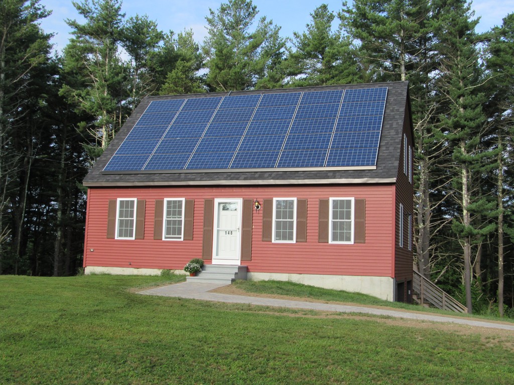 148 Freeman Road Charlton, MA 01507 - Photo 4 of 29 a front view of a house with garden