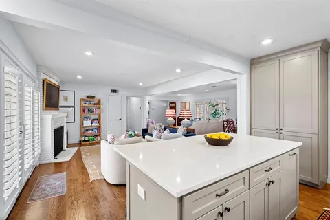 $829,000 | 5322 Ridgelawn Drive, Dallas, TX 75214