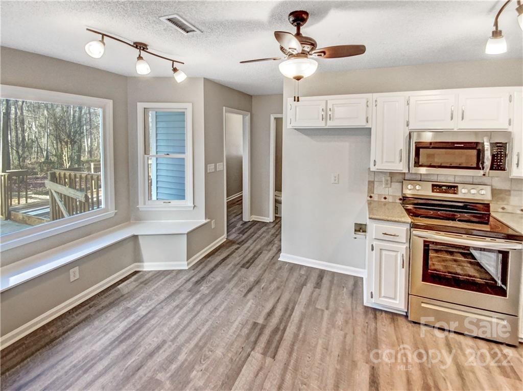7206 Potter Road Waxhaw, NC 28173 - Photo 3 of 15 Gallery Image 3