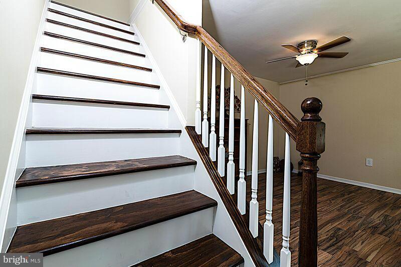4220 Granby Road Woodbridge, VA 22193 - Photo 16 of 30 a view of entryway