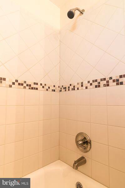 4220 Granby Road Woodbridge, VA 22193 - Photo 20 of 30 a bathroom with a shower