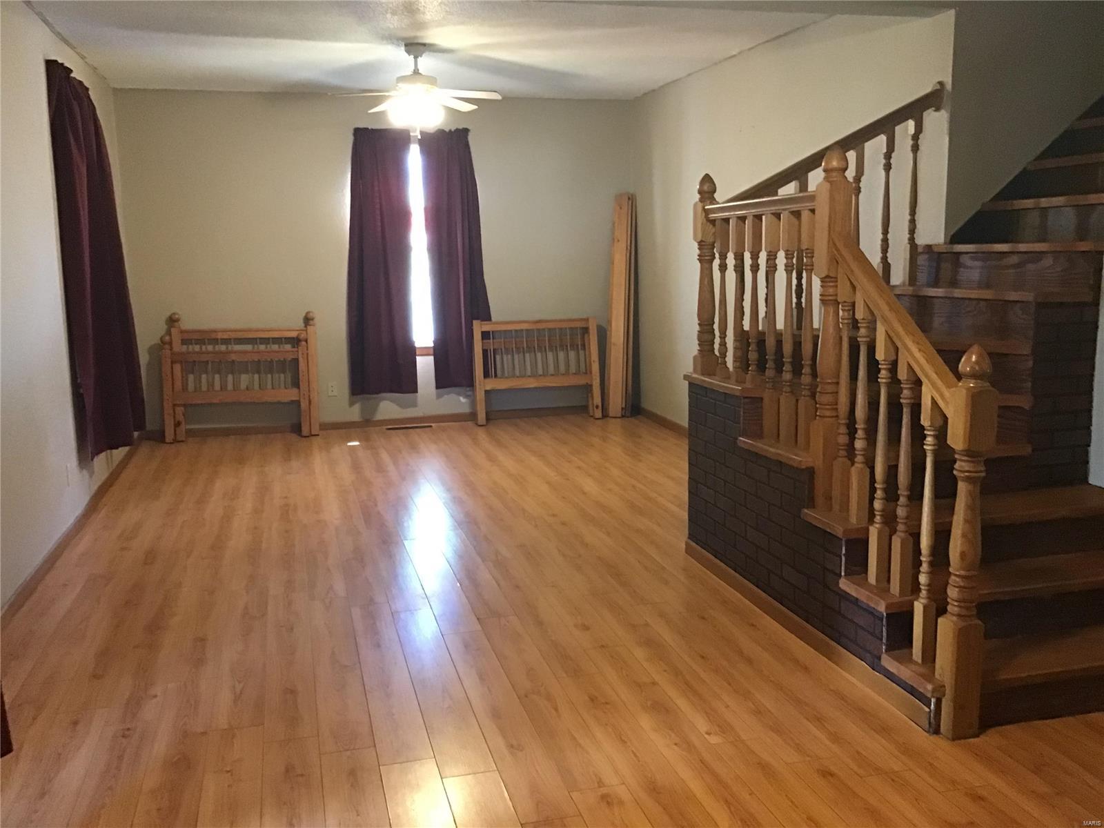 305 Maple Lane Chester, IL 62233 - Photo 10 of 68 Gallery Image 10