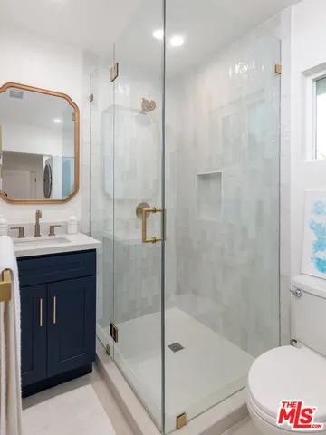 $1,799,000 | 2616 Abbot Kinney Boulevard, Venice, CA 90291