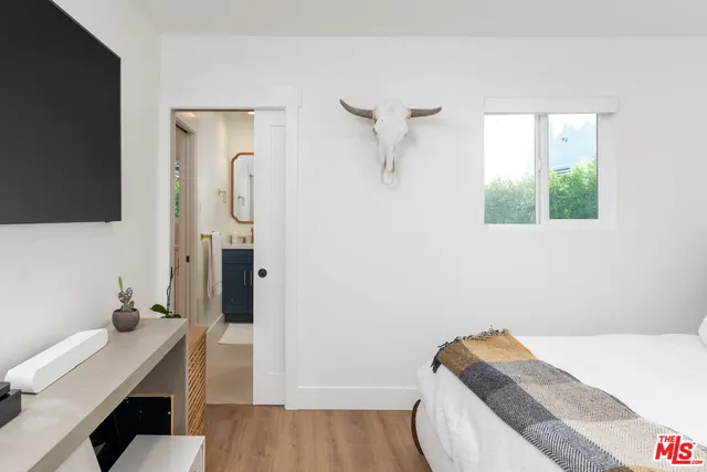 $1,799,000 | 2616 Abbot Kinney Boulevard, Venice, CA 90291