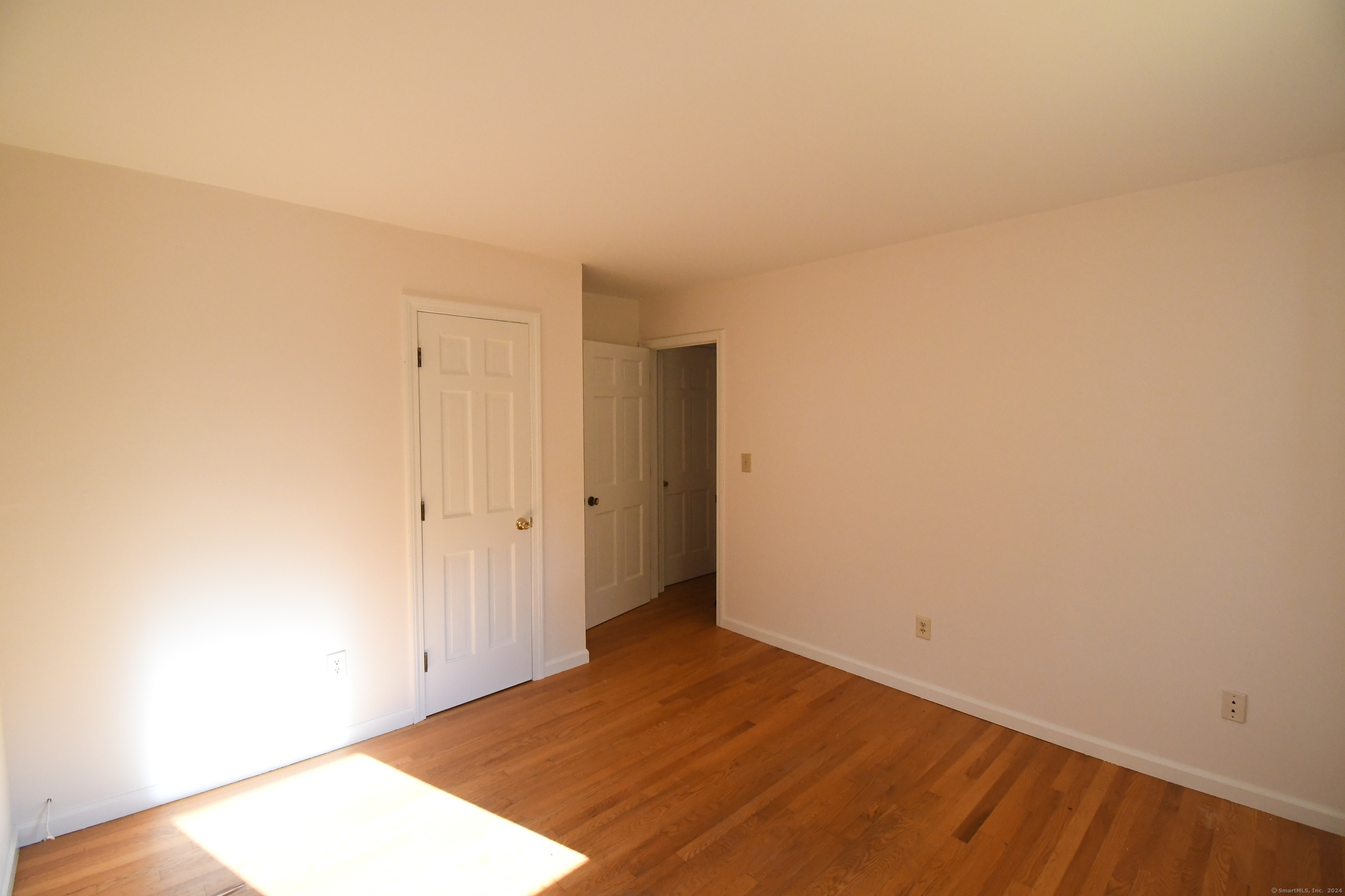 313 Burnt Plains Road Milford, CT 06461 - Photo 14 of 18