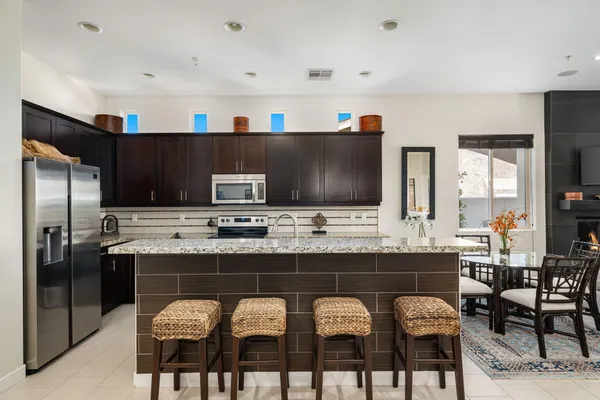$3,900 | 53385 Avenida Mendoza, La Quinta, CA 92253