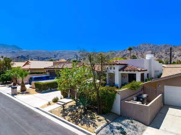 $3,900 | 53385 Avenida Mendoza, La Quinta, CA 92253
