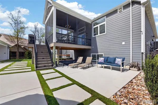 $1,250,000 | 6106 Knights Table Court, St. Charles, MO 63304