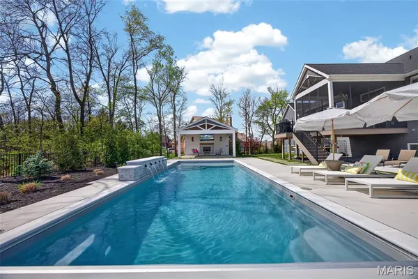 $1,250,000 | 6106 Knights Table Court, St. Charles, MO 63304