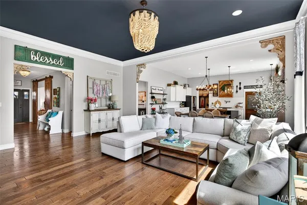 $1,250,000 | 6106 Knights Table Court, St. Charles, MO 63304