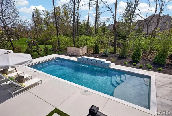 $1,250,000 | 6106 Knights Table Court, St. Charles, MO 63304
