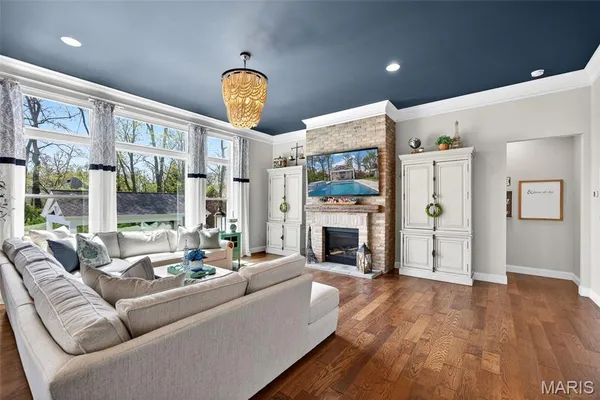 $1,250,000 | 6106 Knights Table Court, St. Charles, MO 63304