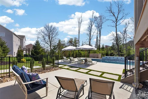 $1,250,000 | 6106 Knights Table Court, St. Charles, MO 63304