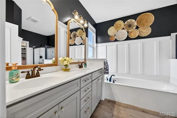 $1,250,000 | 6106 Knights Table Court, St. Charles, MO 63304