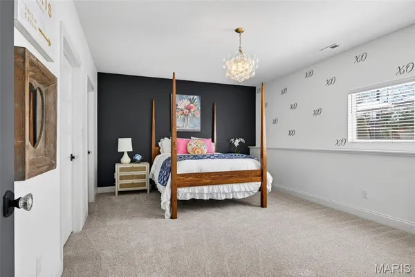$1,250,000 | 6106 Knights Table Court, St. Charles, MO 63304