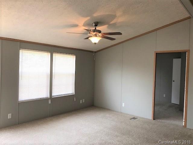 27 Hal J'S Mobile Home Park Road Marshall, NC 28753 - Photo 4 of 14 Gallery Image 4