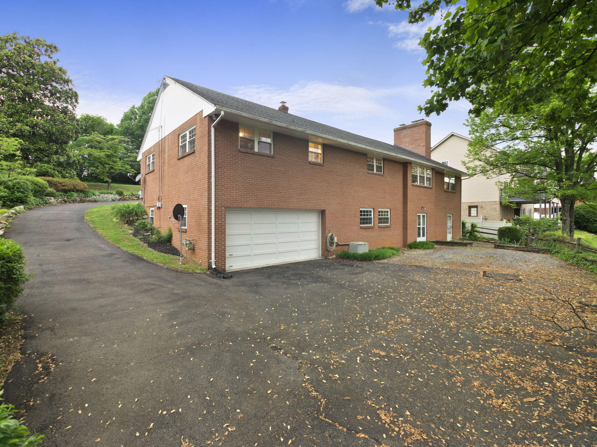 3656 Winding Way Road Southwest Roanoke, VA 24015 - Photo 4 of 30 P1366360