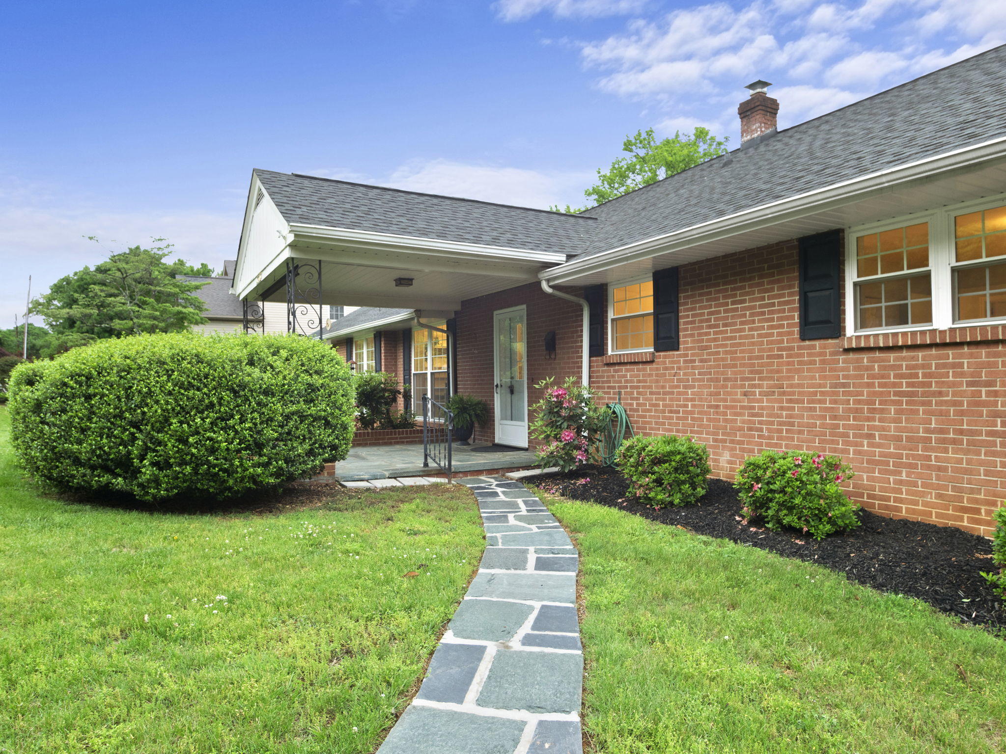 3656 Winding Way Road Southwest Roanoke, VA 24015 - Photo 10 of 30 P1366416