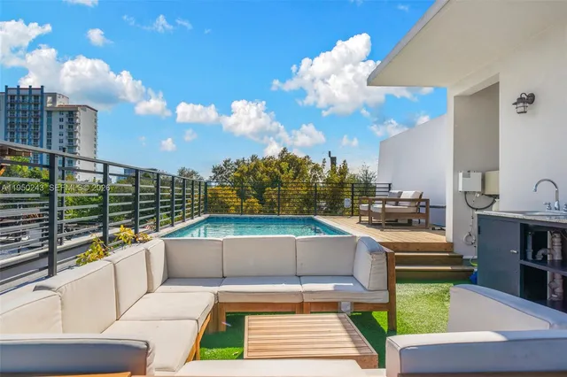 $1,325,000 | 3061 Southwest 21st Terrace, Unit 3061, Miami, FL 33145