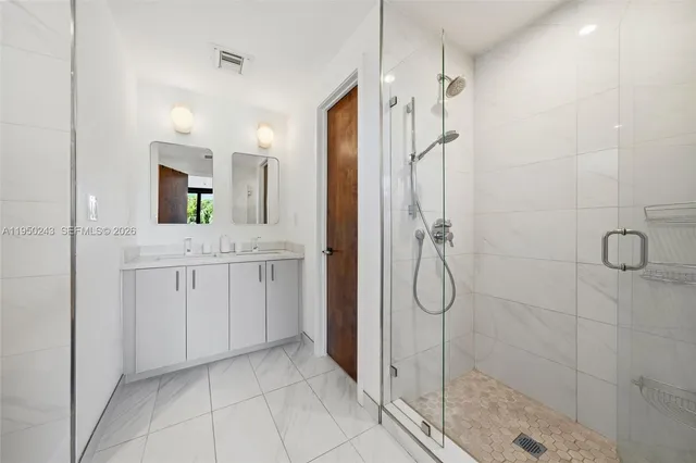 $1,325,000 | 3061 Southwest 21st Terrace, Unit 3061, Miami, FL 33145