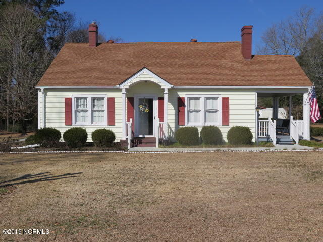 107 Kimbrough Road Clinton, NC 28328 - Photo 1 of 23 IMG_3333