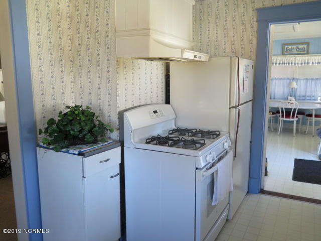 107 Kimbrough Road Clinton, NC 28328 - Photo 14 of 23 IMG_3344