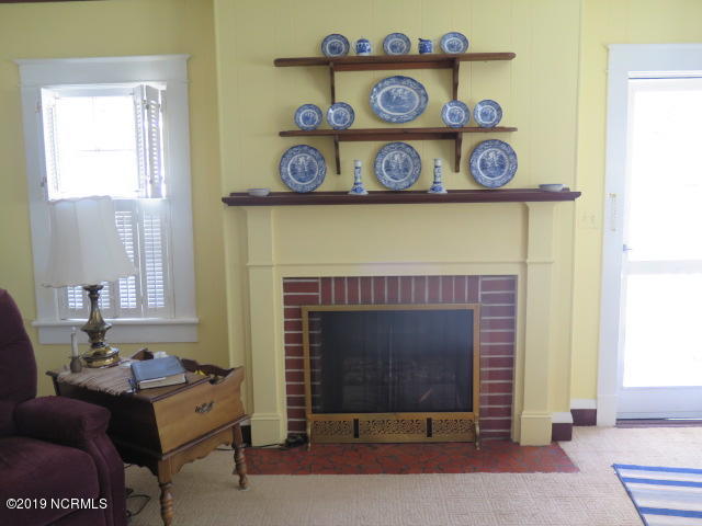 107 Kimbrough Road Clinton, NC 28328 - Photo 8 of 23 IMG_3366