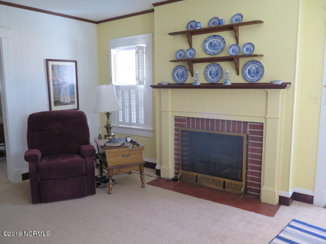 107 Kimbrough Road Clinton, NC 28328 - Photo 9 of 23 IMG_3368