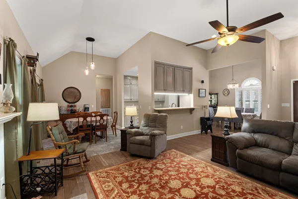 $499,000 | 3006 Gracie Ann Drive, Greenbrier, TN 37073