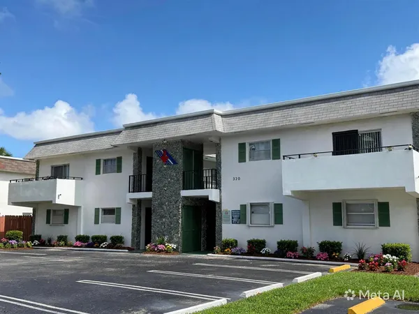 $1,850 | 320 Southwest 1st Street, Unit D2, Pompano Beach, FL 33060