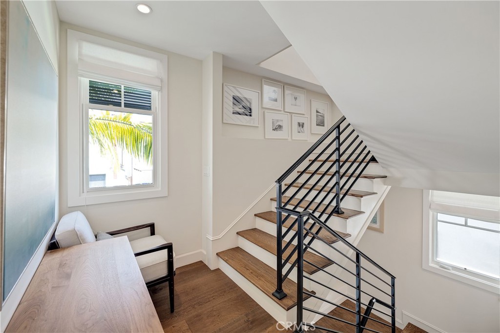 124 23rd Street Manhattan Beach, CA 90266 - Photo 32 of 50 a view of entryway and hall with wooden floor