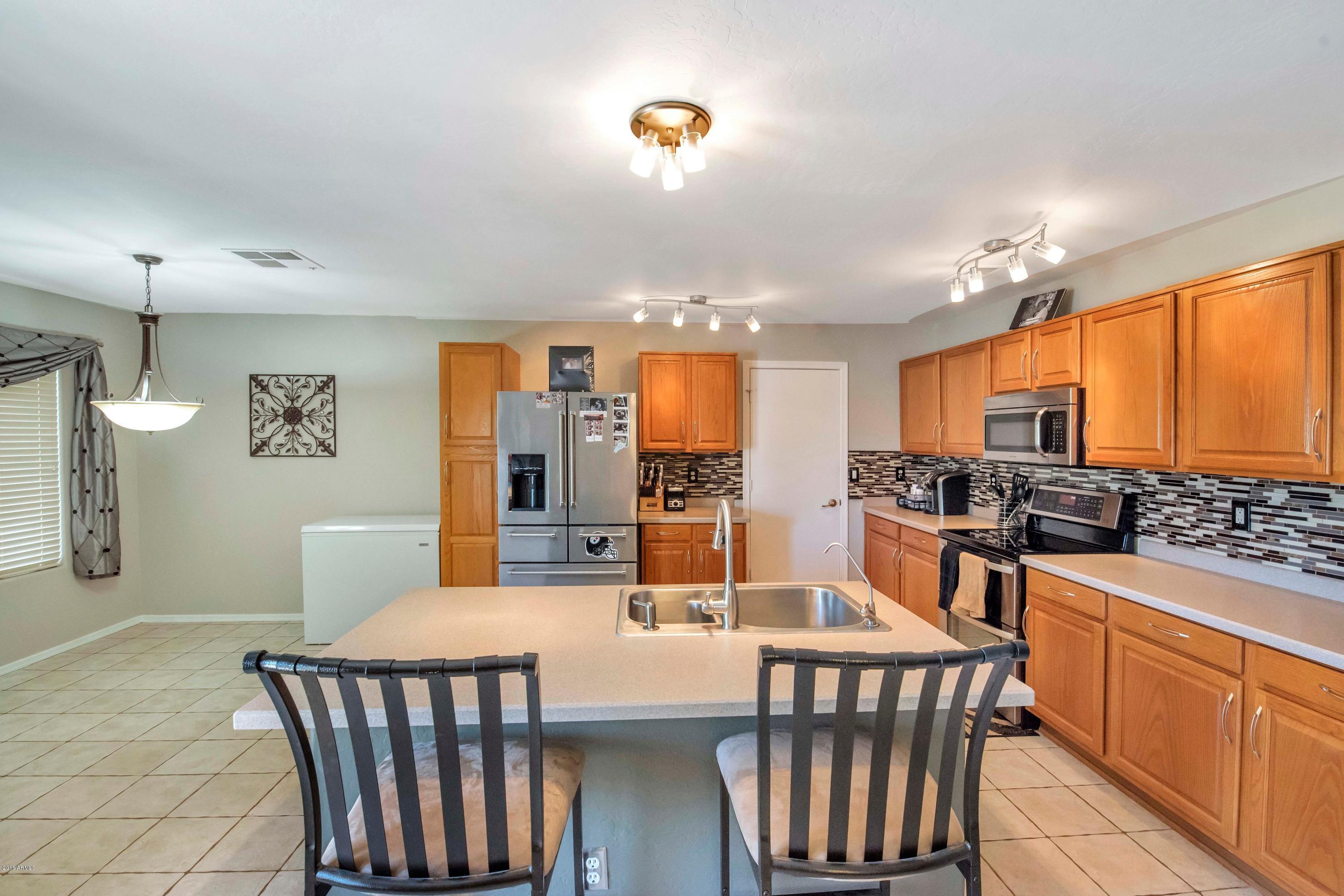 3683 South Chaparral Road Apache Junction, AZ 85119 - Photo 8 of 34 Chaparral Kitchen from island
