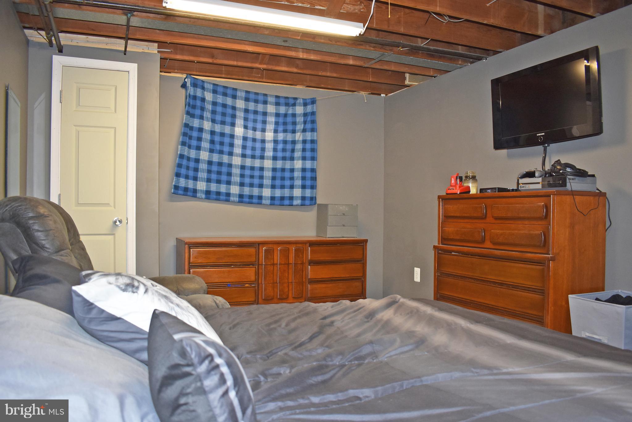 3103 Green Hill Road Baltimore, MD 21219 - Photo 18 of 21 Bedroom
