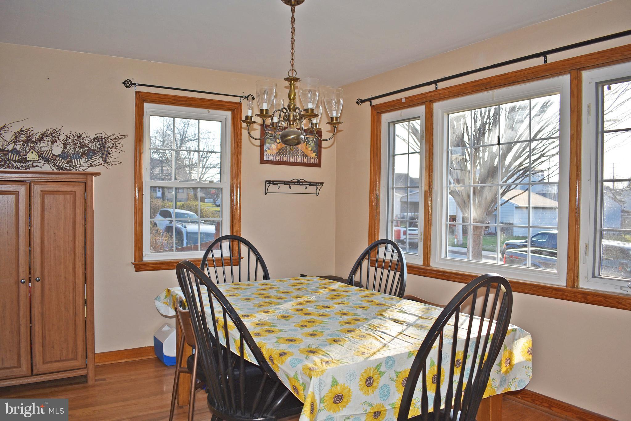 3103 Green Hill Road Baltimore, MD 21219 - Photo 5 of 21 Dining Room