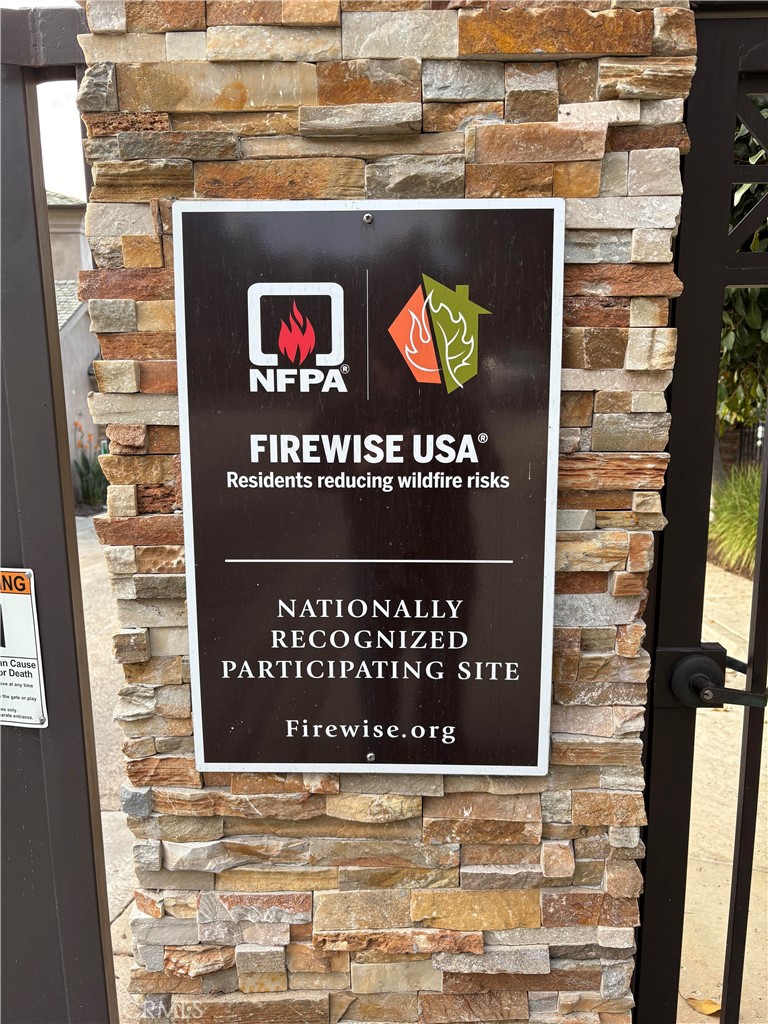 2 Cresta Del Sol San Clemente, CA 92673 - Photo 4 of 57