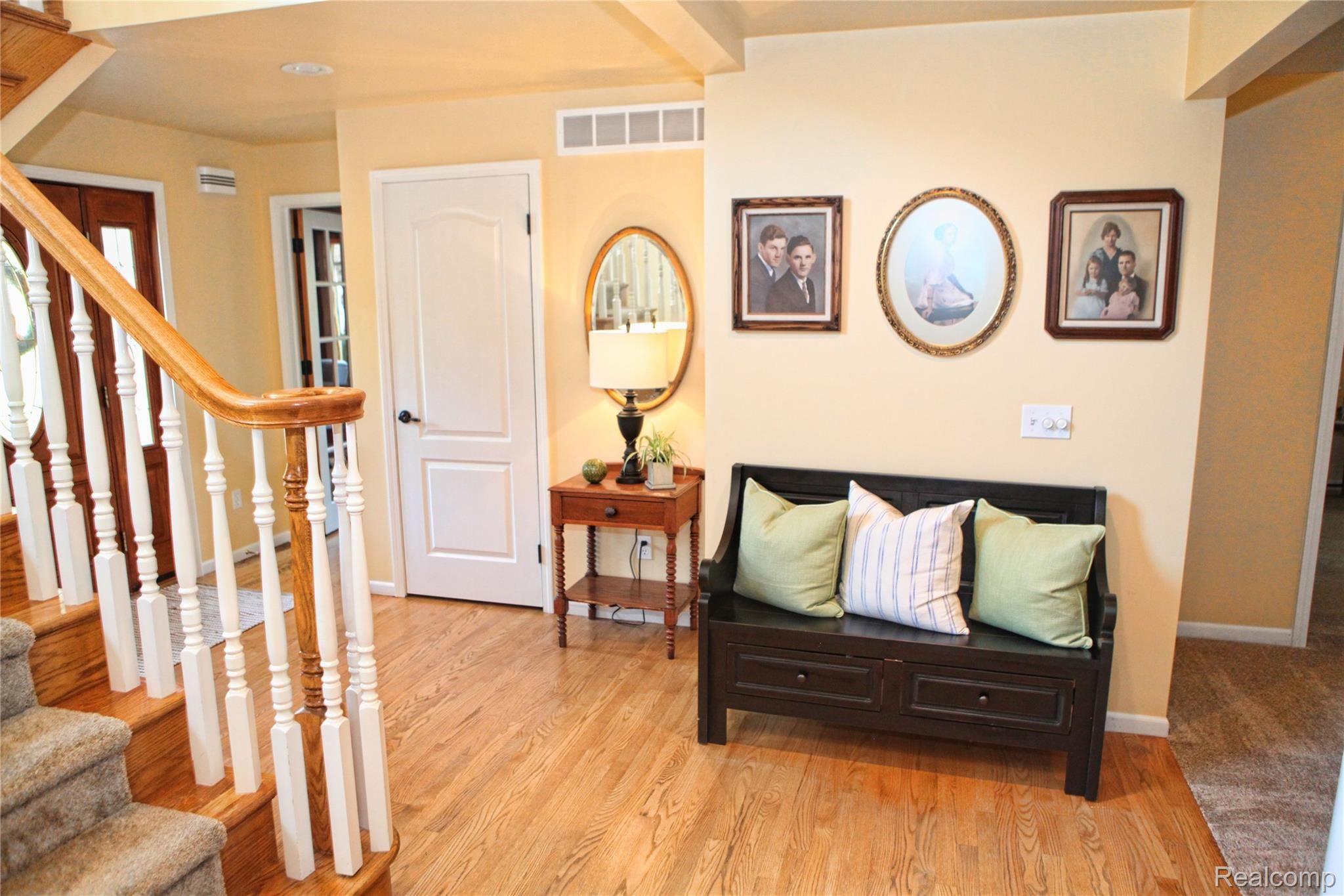 11483 Denton Hill Road Fenton, MI 48430 - Photo 13 of 43 IMG_3817.JPG