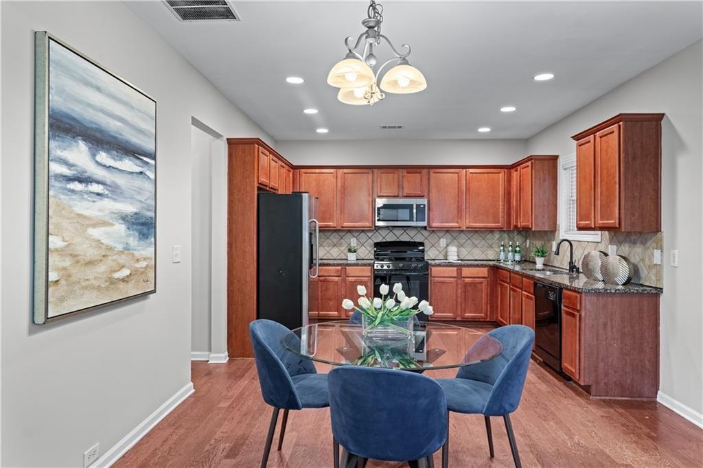 2155 Mindy Lane Cumming, GA 30041 - Photo 10 of 34