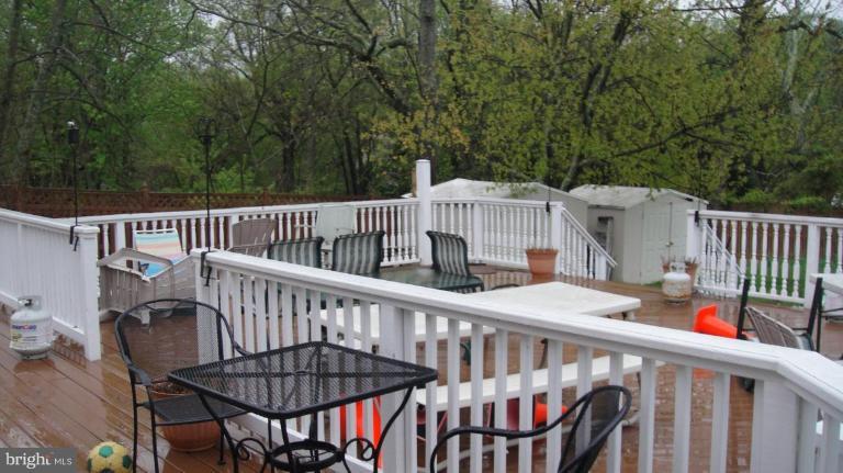 200 Awkard Lane Silver Spring, MD 20905 - Photo 18 of 26 Deck