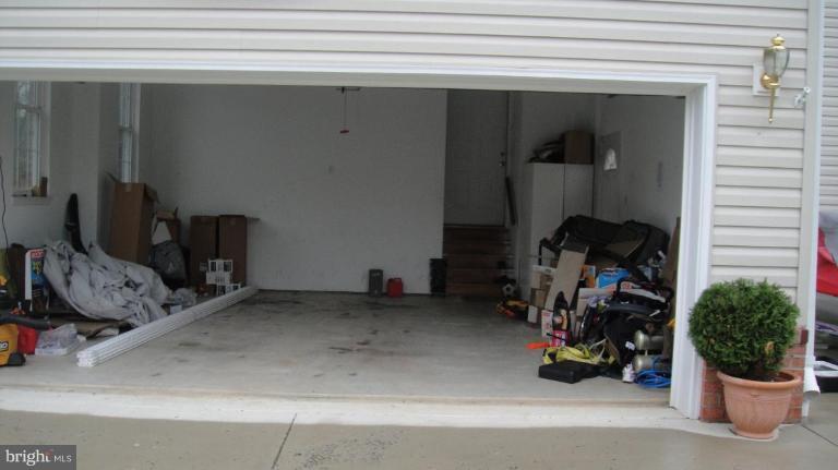 200 Awkard Lane Silver Spring, MD 20905 - Photo 19 of 26 Garage 1