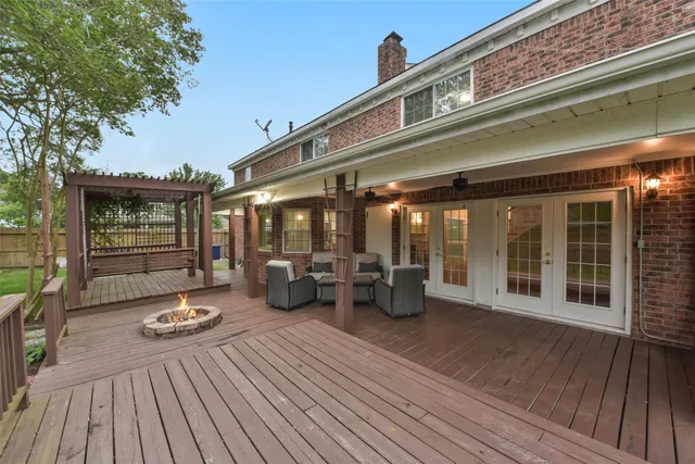 a view of sitting area of the house